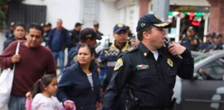 Mexico City's police are too few in number.