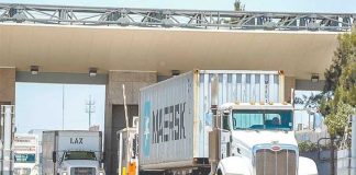 Border closure threats hurt trade: business.