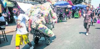 Street vendors under threat in historic center.