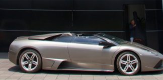 2007 Lamborghini Murciélago.