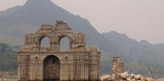 Submerged church appears once again in Chiapas.