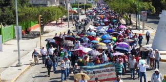 A march by CNTE teachers in Chiapas.
