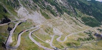 The Cumbres de Maltrata, mountain highway switchbacks frequently blanketed in fog.