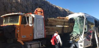 This morning's accident on the Mazatlán-Durango highway.