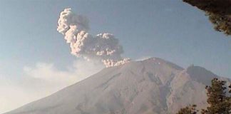 El Popo makes some noise this morning.