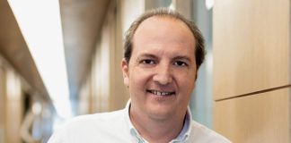 Harvard award winner Rodríguez.