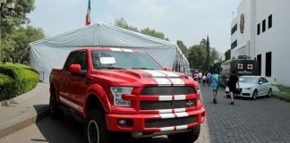 This Ford Shelby went for 1.9 million pesos.