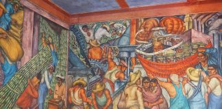 “La industrialización del campo” by Marion Greenwood, 1935, on the stairway at Mercado Abelardo Rodríguez.