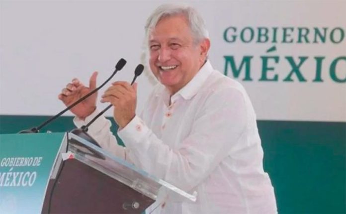 López Obrador at yesterday's rally in Durango.