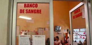 Jalisco transfusion center warns against buying blood in the street.