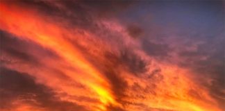 Colorful sunrises and sunsets might be seen from the Yucatán peninsula this weekend due to Sahara dust.