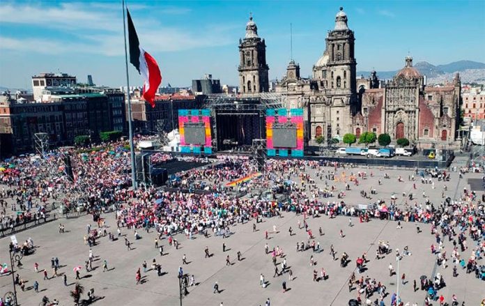 A crowd began gathering early today for AMLOFest in Mexico City's zócalo.