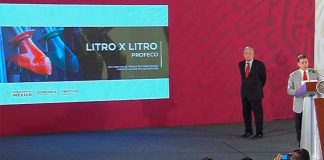 Profeco's director presents new app for motorists.