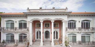 The Bosques de Las Lomas mansion that belonged to an accused narco.