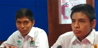 The robotics students who will represent Mexico in Japan.