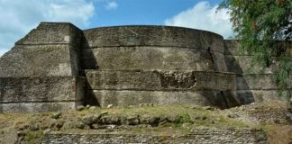 Youths are cleaning things up at Tula Chico.