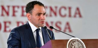 Finance Secretary Herrera announces new commission.