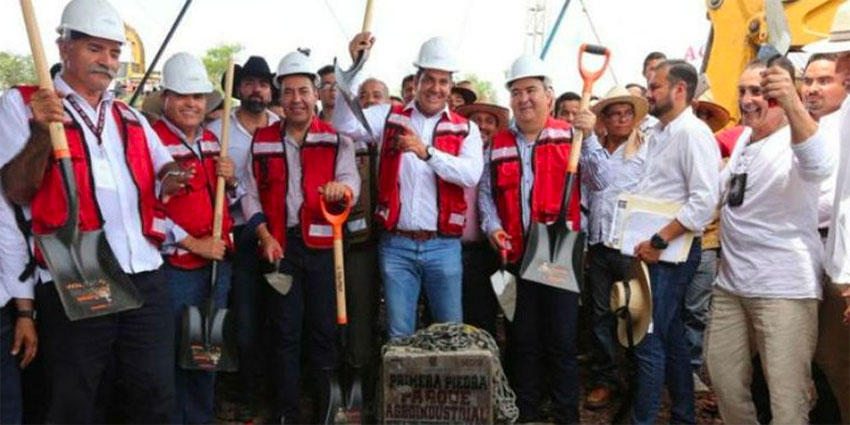 Inauguration of the agro-industrial plant in Michoacán.
