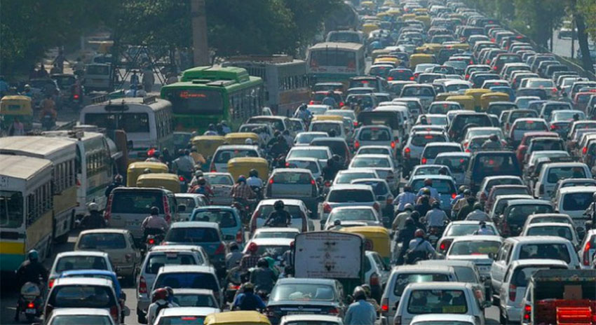 Traffic is a major source of noise in the city.