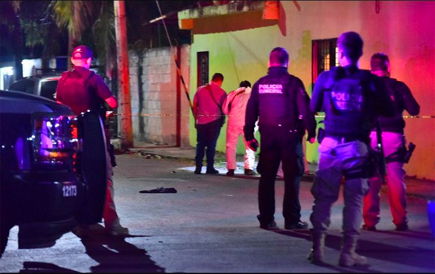 Commando kills 8, wounds 3 in attack on Irapuato pool hall