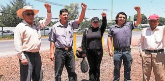 Members of an organization representing 12 communities, including Santa María Ozumbilla, that have taken legal action against airport.