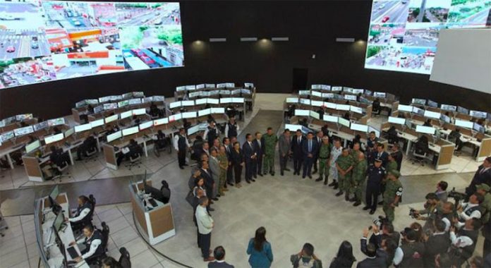Inauguration ceremony inside Michoacán's new command center.