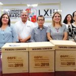 Personnel of the Tabasco auditor's office with their completed report.