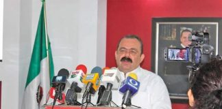 Prosecutors seek a life sentence for ex-attorney general Veytia.