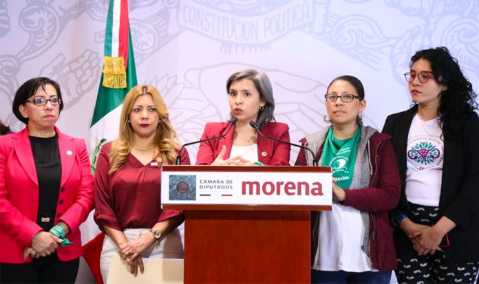 Morena deputies announce their decriminalization plans.