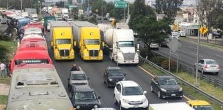Truckers block the Mexico City-Querétaro highway Tuesday morning.