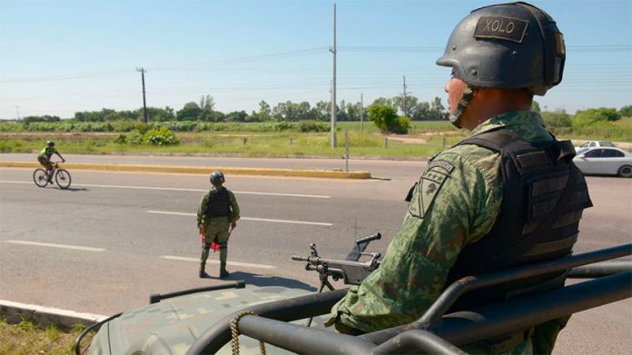 A military patrol in Culiacán.