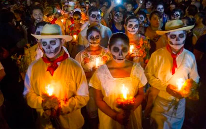 Celebrating Hanal Pixan in Yucatán.
