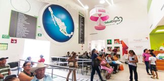 Salud Digna is a major chain of clinics with over 100 locations.