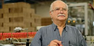 Nayarit salsa maker Don Roberto.