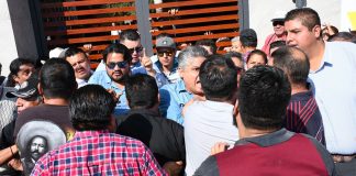 Morena party members clash in Coahuila.
