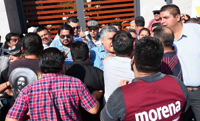 Morena party members clash in Coahuila.