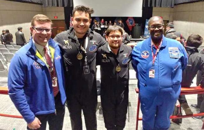 The NASA competition winners from Hidalgo.