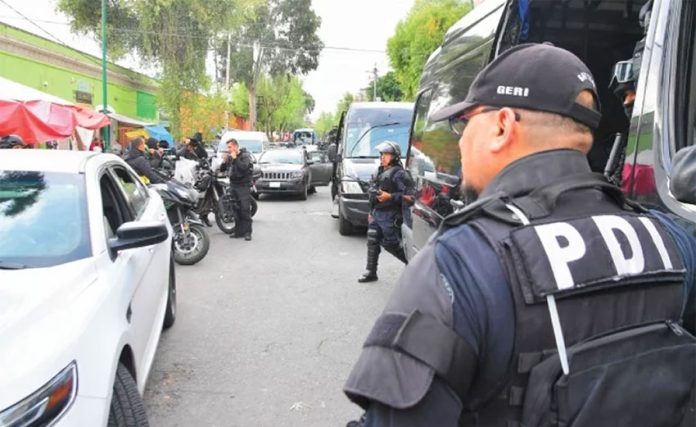 Investigative police are under scrutiny in Mexico City.