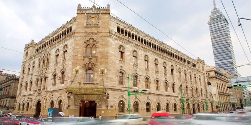 The postal service's palatial headquarters in Mexico City.