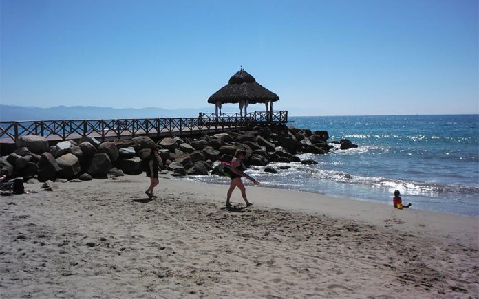Playa de Oro in Puerto Vallarta is one of the 270 clean beaches.