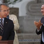 Calderón, left, and García in a photo taken during the former's presidency.