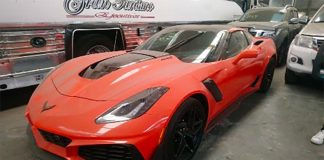 This 2019 Corvette is valued at 567,000 pesos.