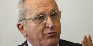 Seade: the lone negotiator.