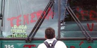 Students help themselves to buses in México state.