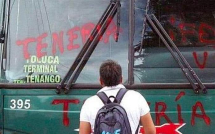 Students help themselves to buses in México state.