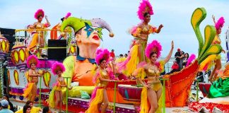 A float in last year's Carnival parade in Veracruz.