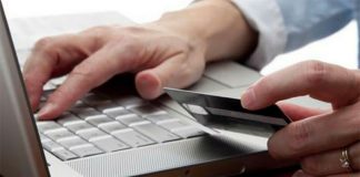 Tourists are being targeted by fraudsters.