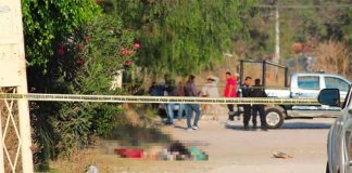 Another police line in Guanajuato.