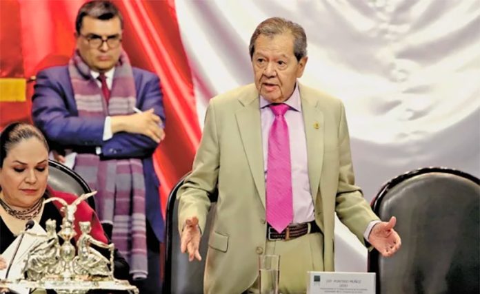 Muñoz Ledo accuses party of fearing the truth.