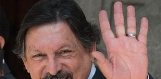 Senator Gómez Urrutia, financially successful union leader.